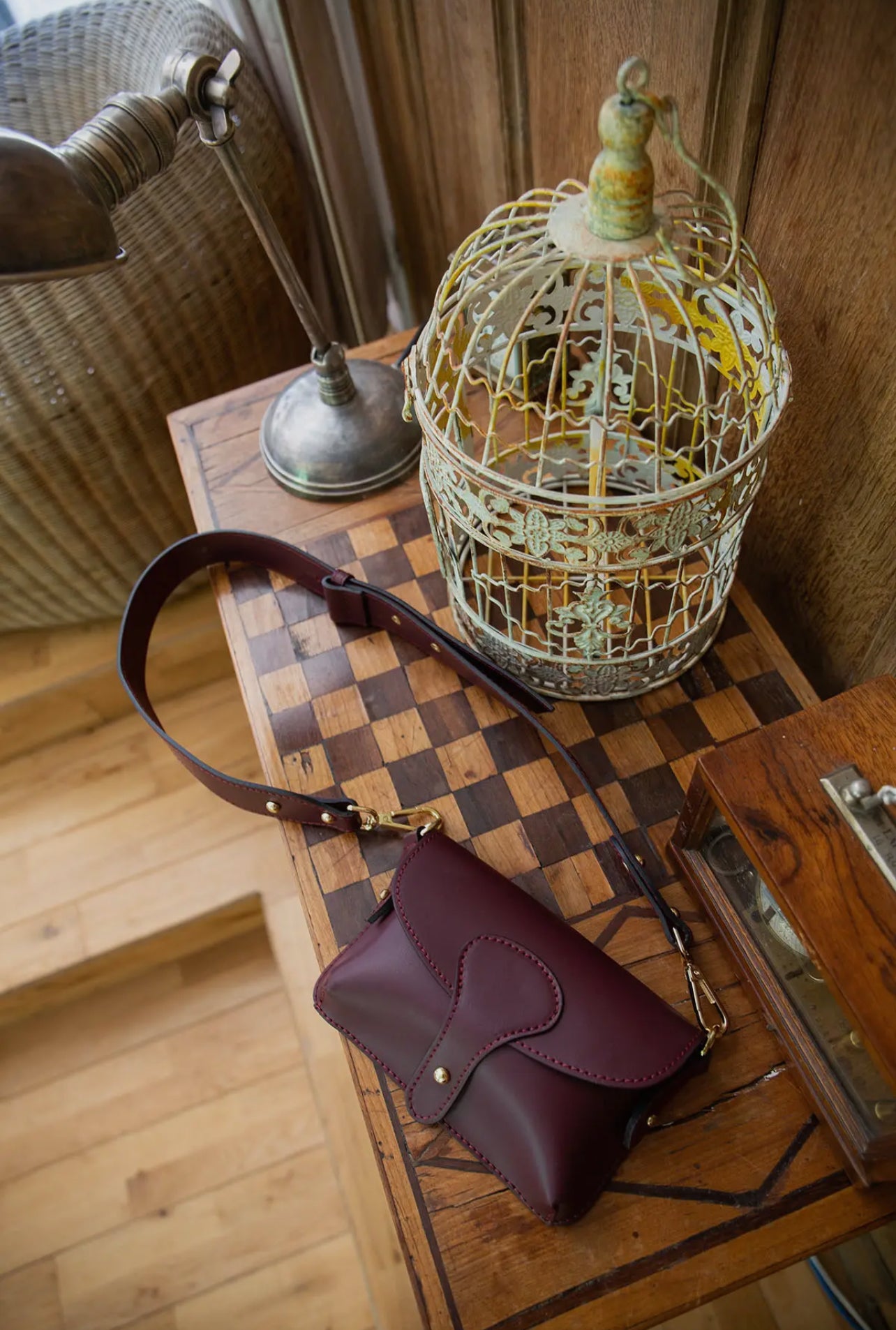 Smooth cowhide leather fanny pack